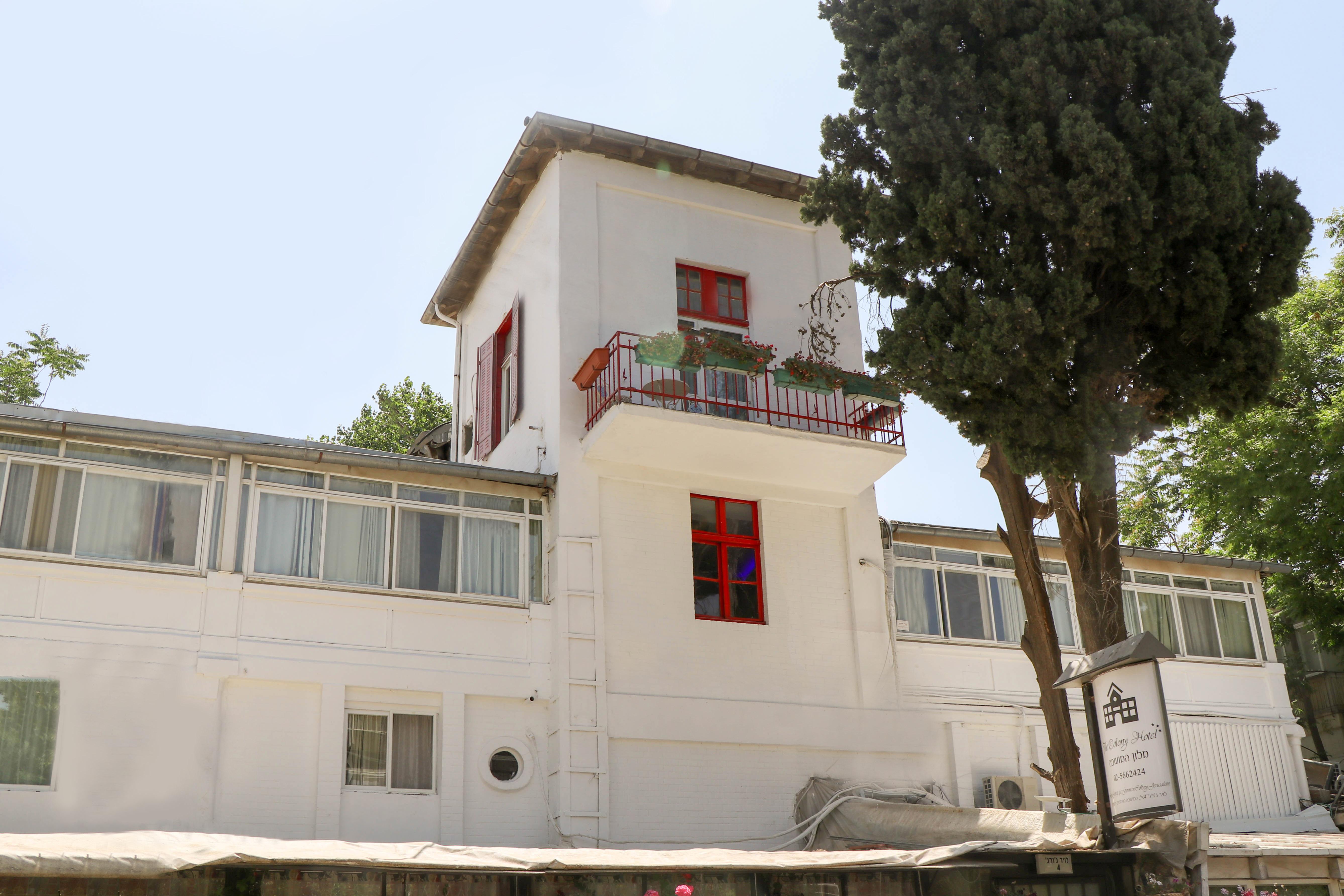Hotel The Colony - Historical Templar's Building